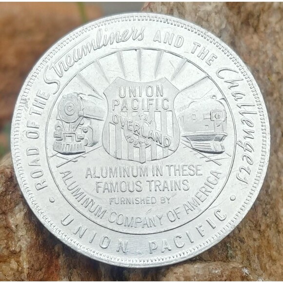 Vintage 1939 Golden Gate International Exposition Union Pacific Railroad Token - Picture 4 of 10